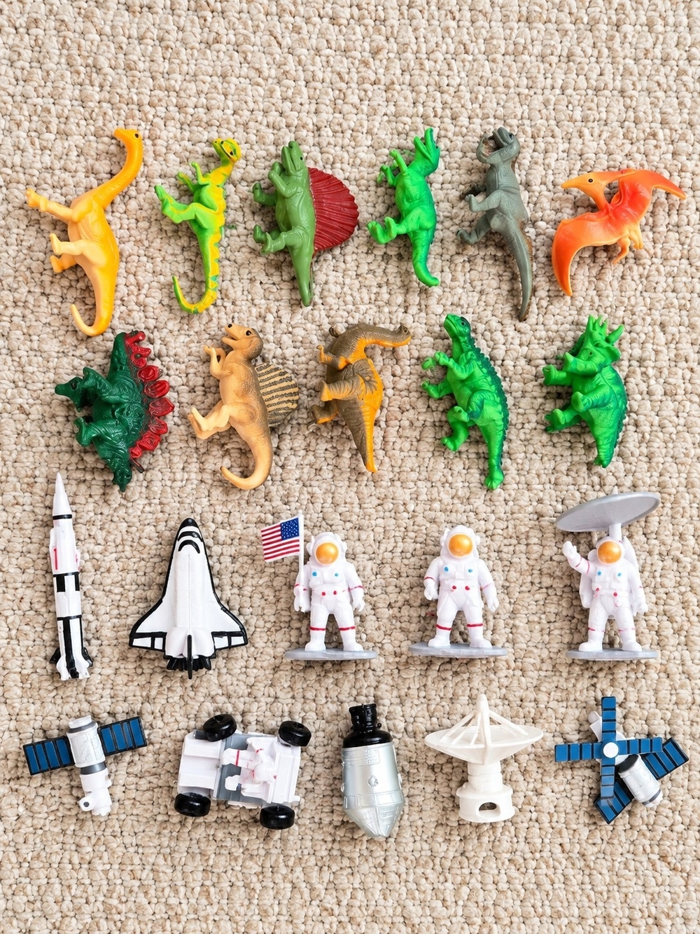 Mixed Kids Dinosaur & Space Toy Set - Green, Orange, Yellow